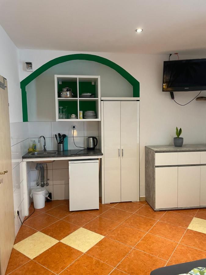 Viktoria Hostel Виена Екстериор снимка