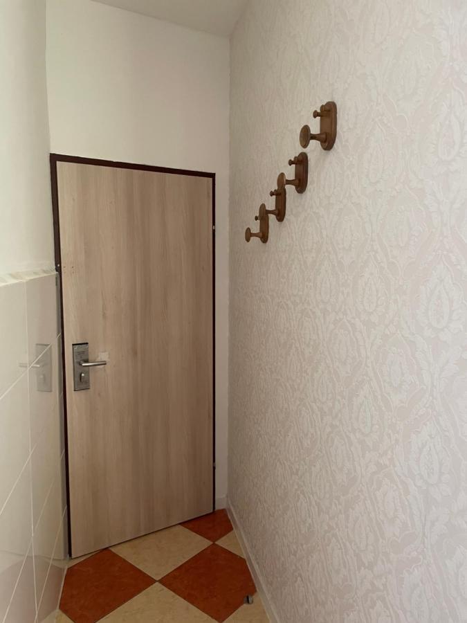 Viktoria Hostel Виена Екстериор снимка