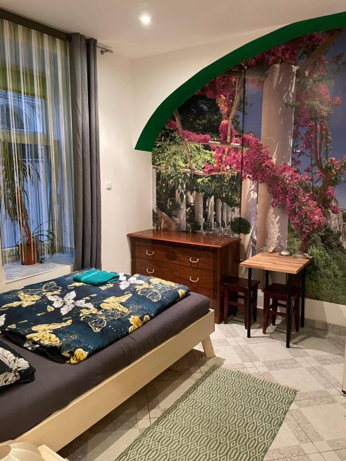 Viktoria Hostel Виена Екстериор снимка