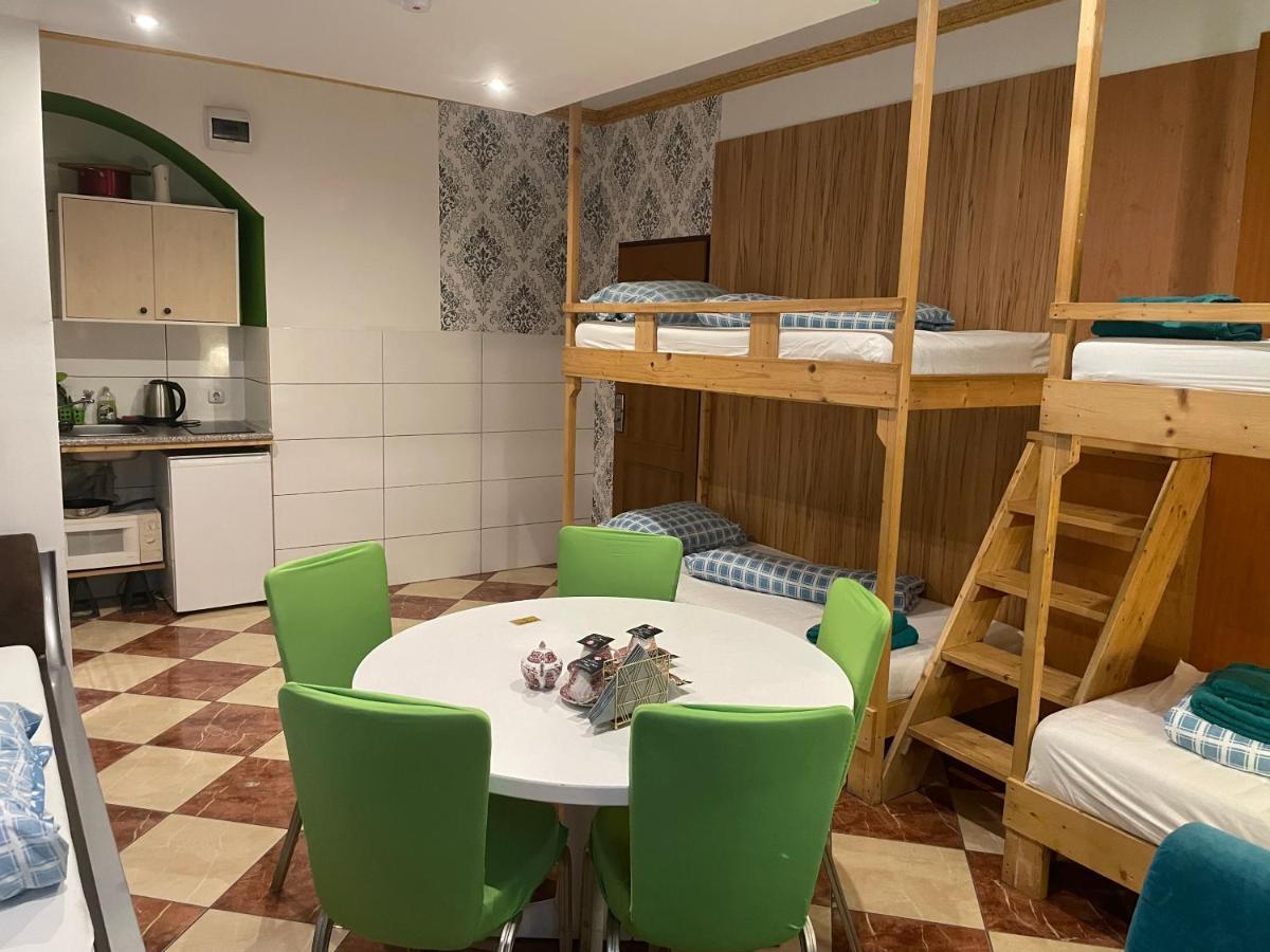 Viktoria Hostel Виена Екстериор снимка