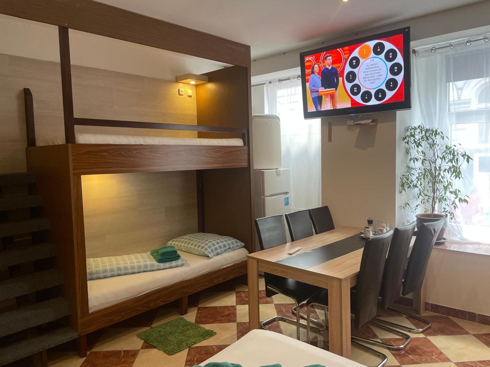 Viktoria Hostel Виена Екстериор снимка