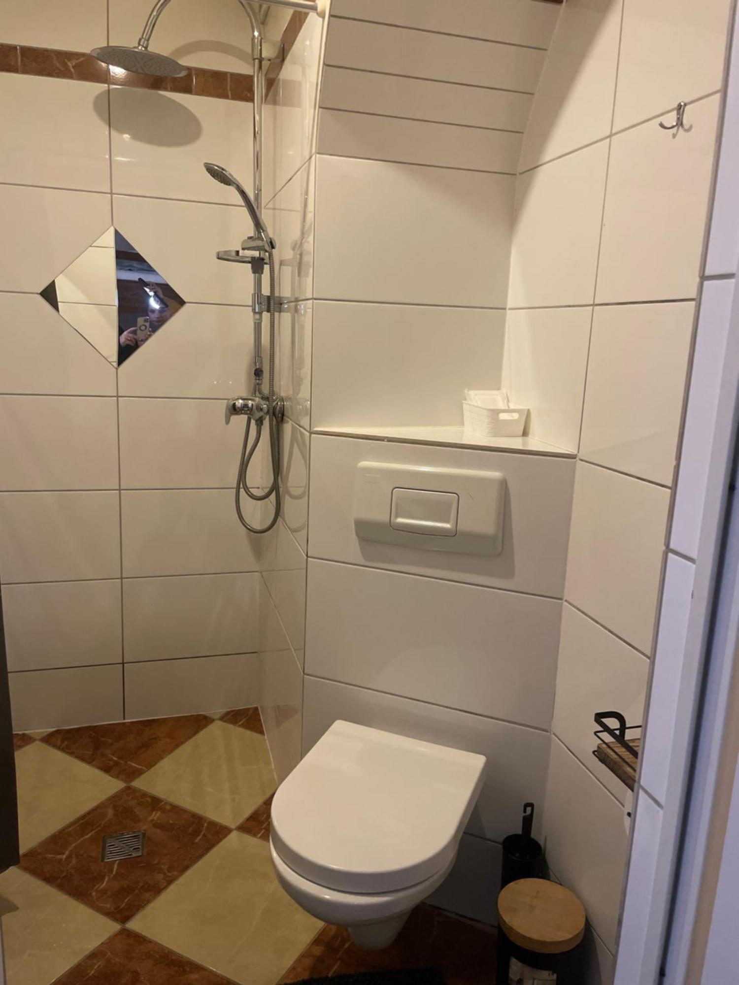 Viktoria Hostel Виена Екстериор снимка