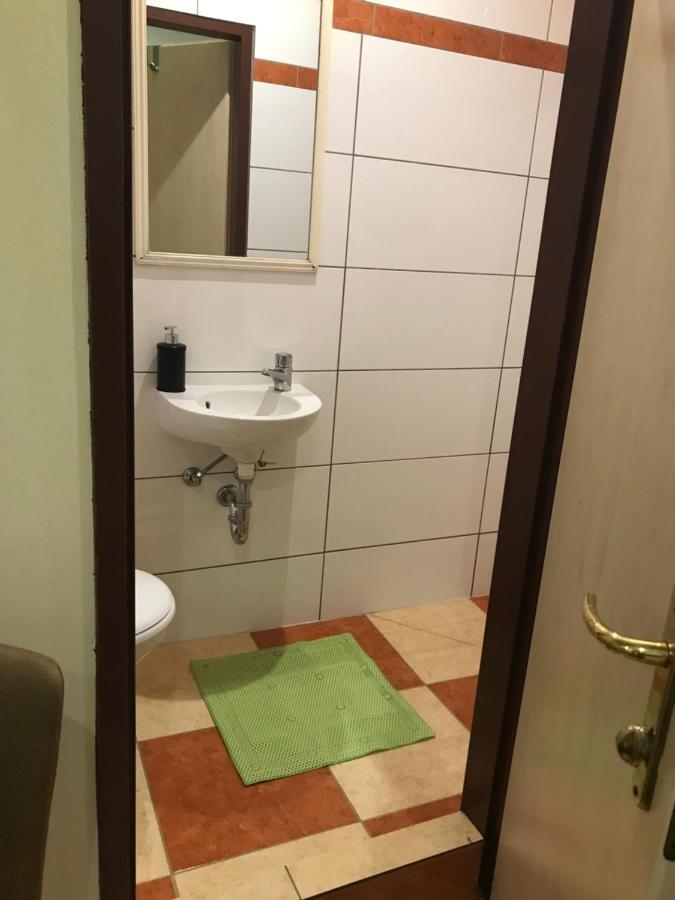 Viktoria Hostel Виена Екстериор снимка