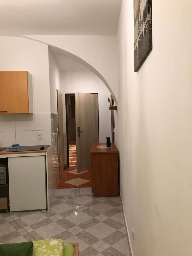 Viktoria Hostel Виена Екстериор снимка